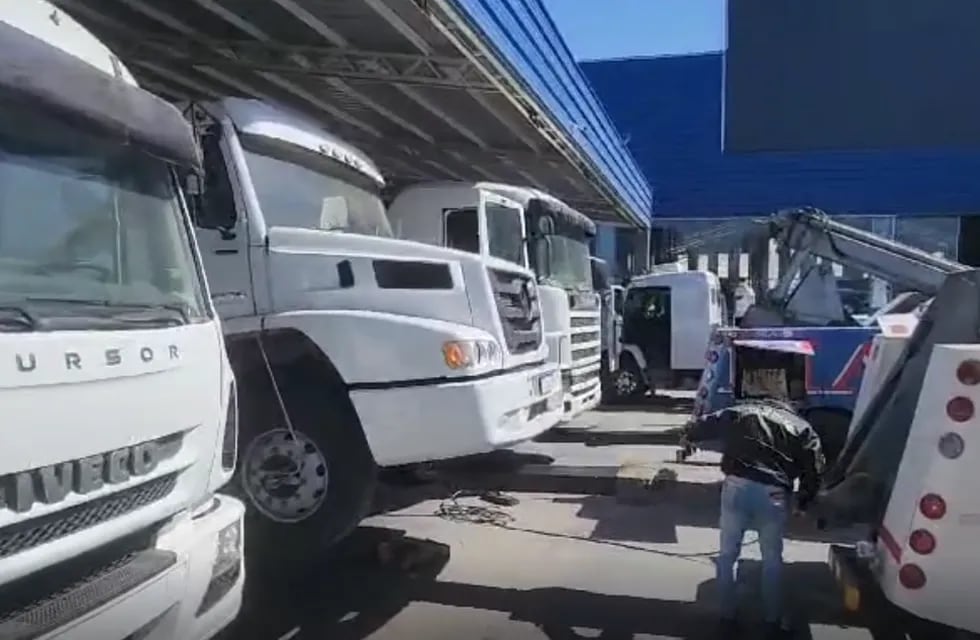 Los camiones incautados. (Policía)
