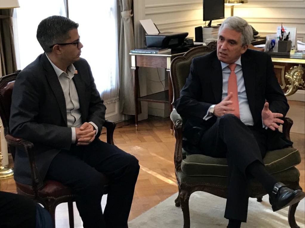 Andrés Dachary, se reunió con el embajador de la República del Perú en Argentina.