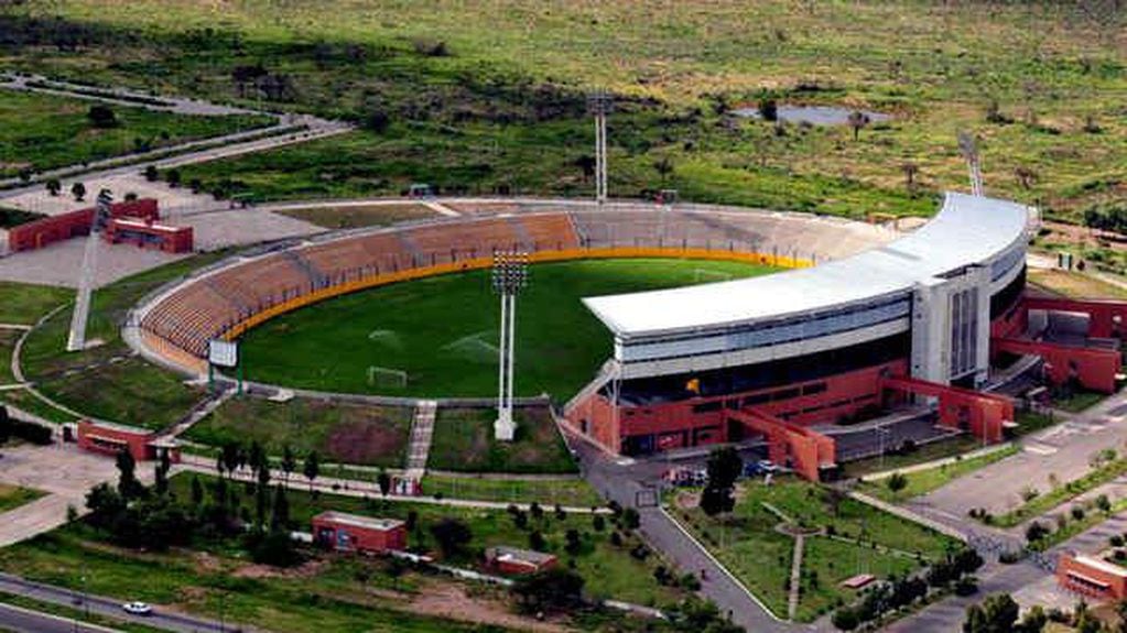 Estadio Juan Gilberto Funes donde Juventud Unida recibirá a Godoy Cruz en la definición por la Región Cuyo en la Copa Federal de Fútbol  Femnino.