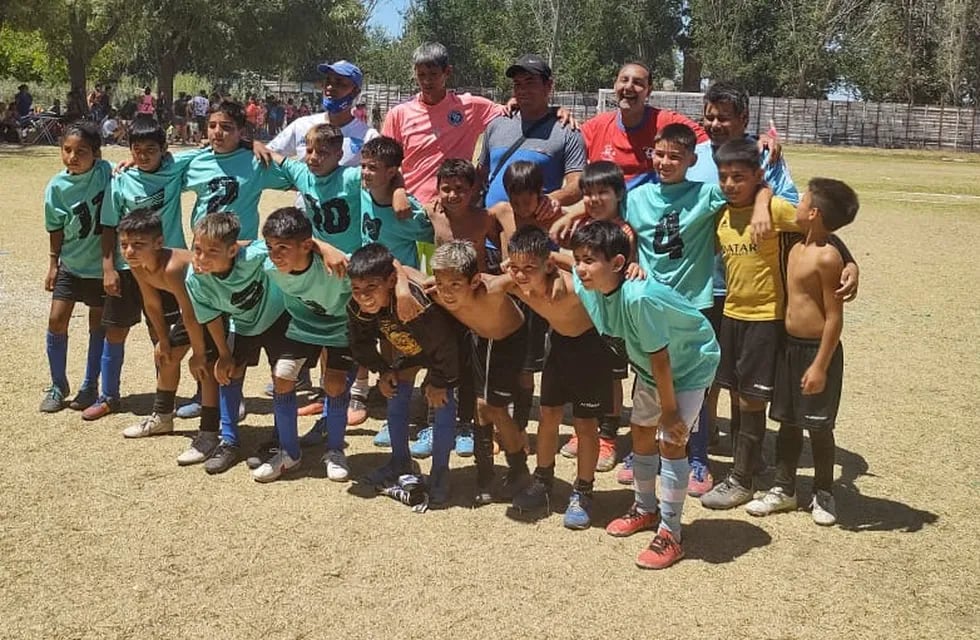 El equipo de fútbol infantil del barrio La Favorita, ganaron el Mundialito FIFIJ de alcance internacional.
