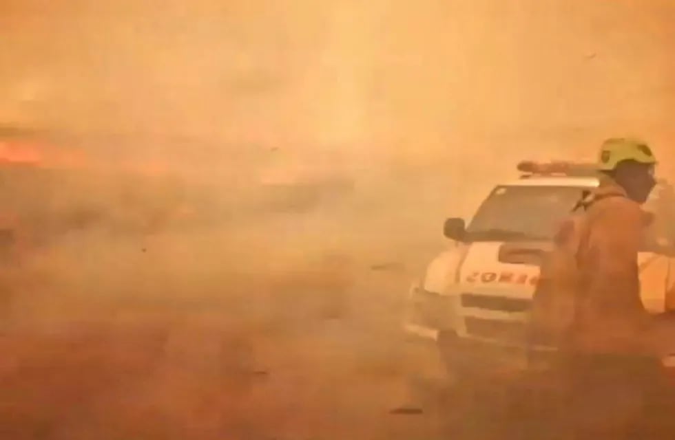 Terrible incendio originado en el norte cordobés. (Foto: captura de pantalla / video Facebook Clau Cepeda).