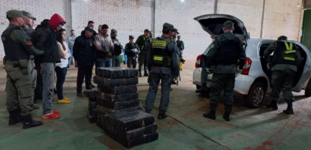 Secuestraron casi una tonelada de marihuana en Guaraní.