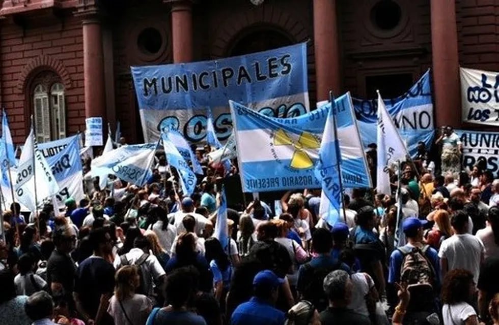 El gremio anunció una manifestación frente al Palacio de los Leones. (@mauroyasprizza)