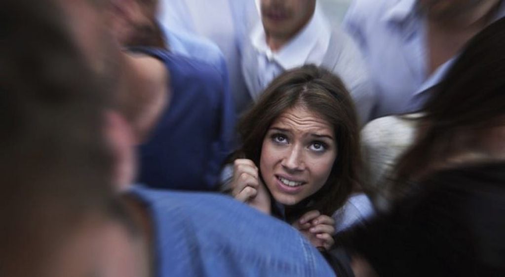 La mujer sufrió el ataque de pánico durante el recorrido que realizaba la línea 4 de Paraná (web).