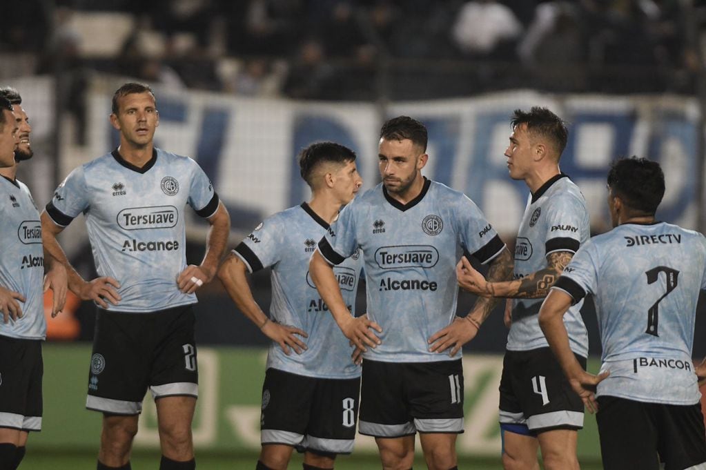 Belgrano en su visita a Quilmes por la fecha 25. (Federico López Claro / La Voz).