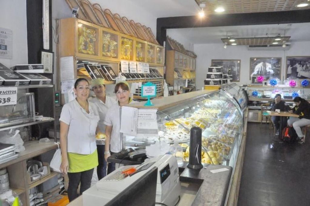 Las cafeterías y panaderías también se vieron beneficiadas por el Día del Amigo. (Foto: Época)