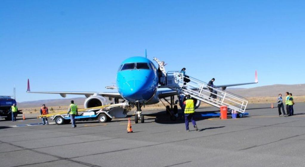 Habrán menos vuelos en el Aeropuerto de Esquel, ahora se suspenden los vuelos del día jueves.