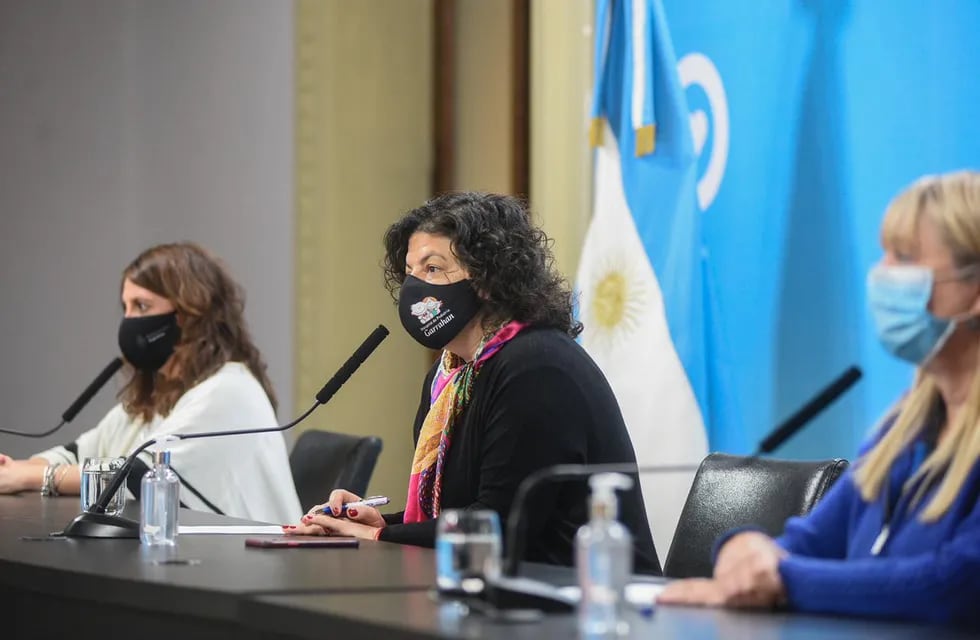 Carla Vizzotti, ministra de Salud de la Nación, durante una conferencia de prensa.
