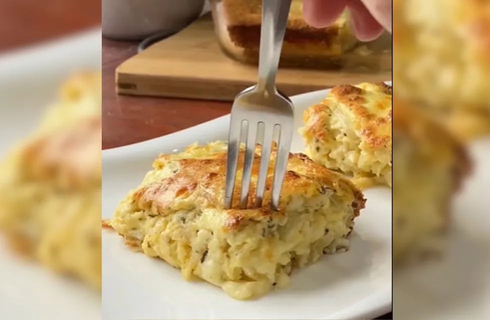 Compartió una imperdible receta de soufflé de queso y cebolla y se volvió viral en TikTok.