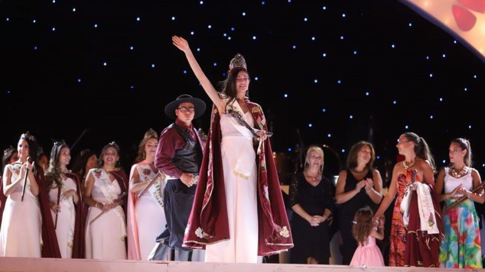 Juliana Miller, reina de la Vendimia de San Rafael, fue coronada el 1 de febrero de 2020.