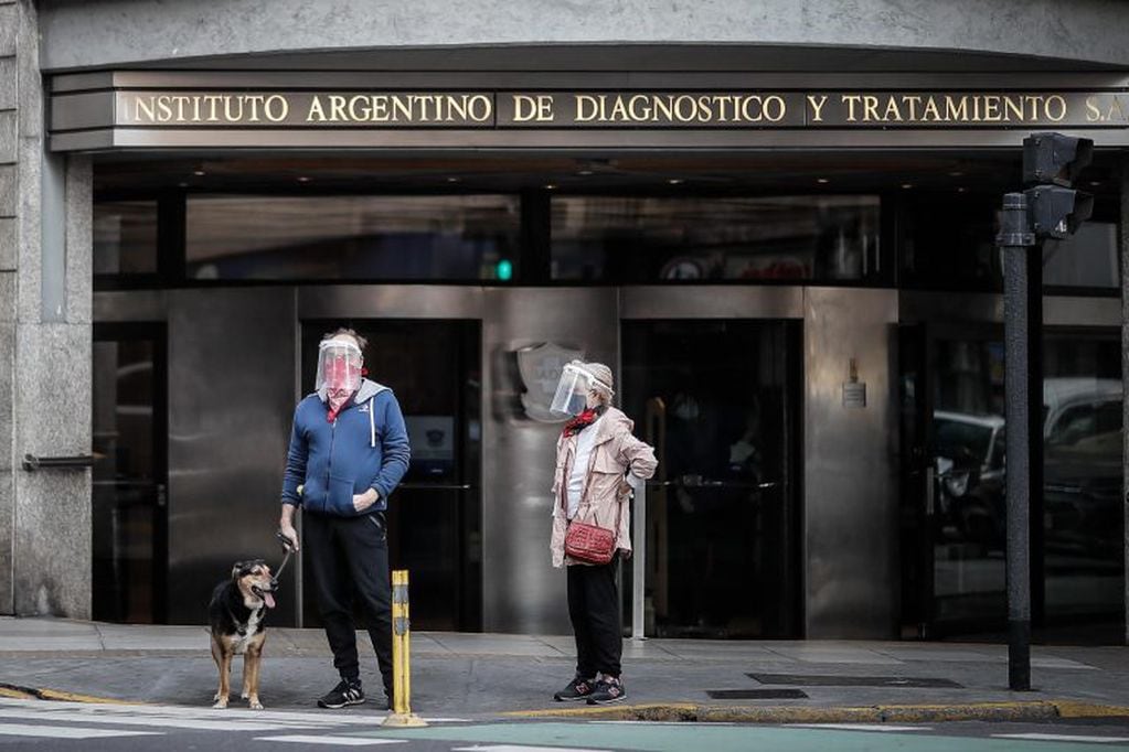 Menem se encuentra internado en el Instituto Argentino del Diagnostico. (Foto: Juan Ignacio Roncoroni/EFE)