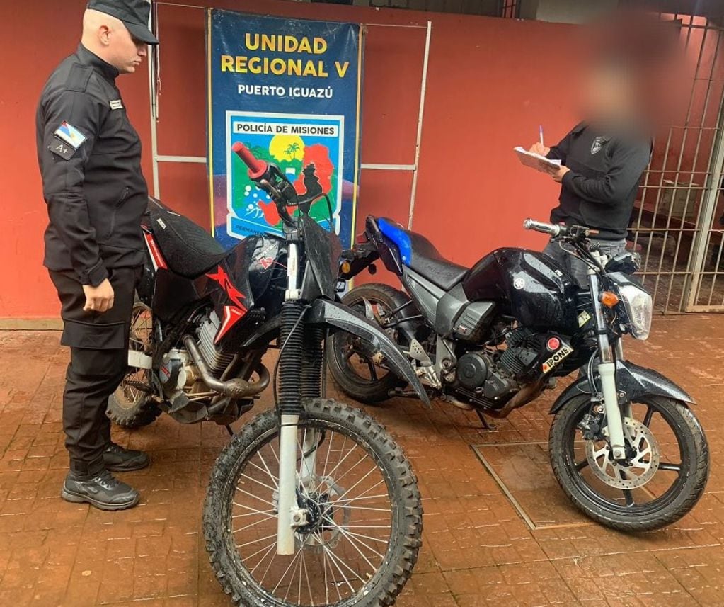 Recuperan dos motocicletas robadas en Comandante Andresito que fueron comercializadas en Pozo Azul.