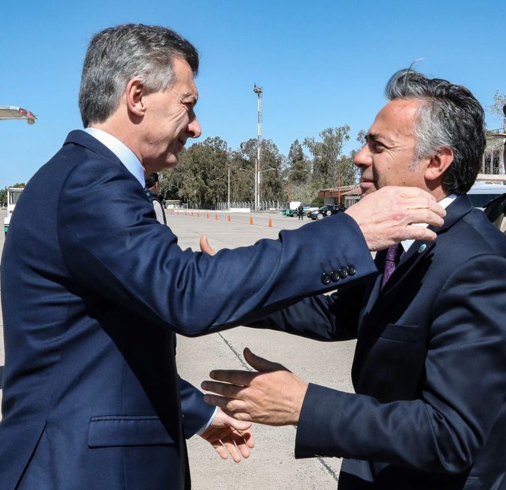 Mauricio Macri y Alfredo Cornejo. Foto: Presidencia Argentina.