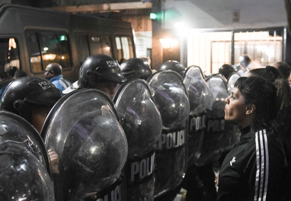 Incidentes en la casa de Cristina Fernández De Kirchner en Recoleta
ciudad de Buenos Aires
Policia
Foto Federico Lopez Claro