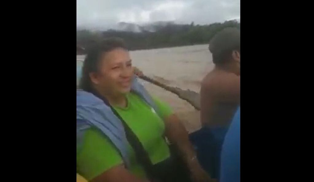 Se conoció un video del gomón que se hundió en el río Bermejo