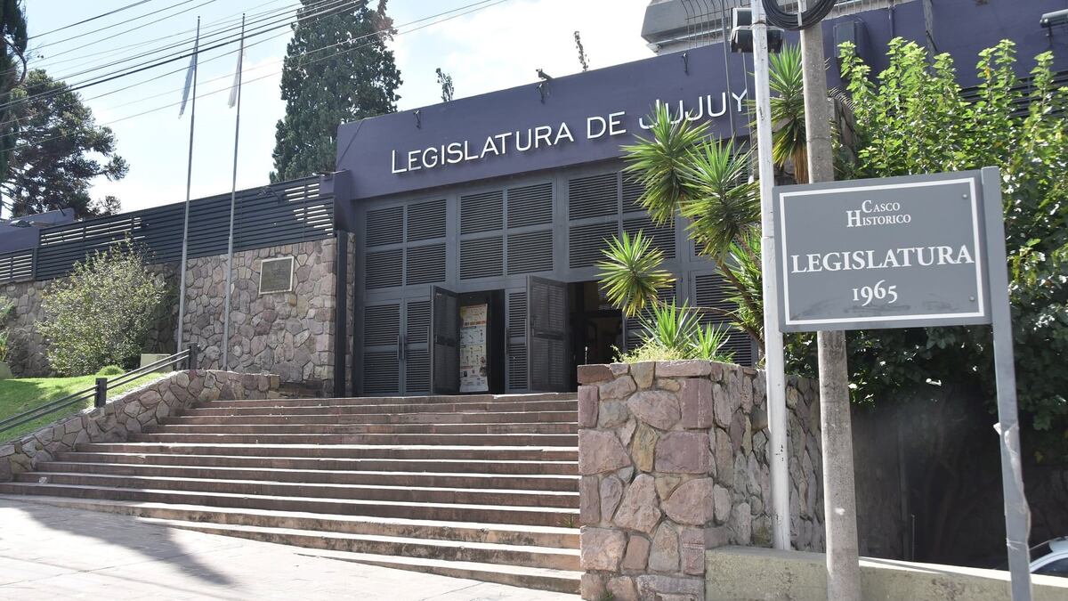 Duelo en la Legislatura de Jujuy por el fallecimiento del Secretario Parlamentario | Vía Jujuy