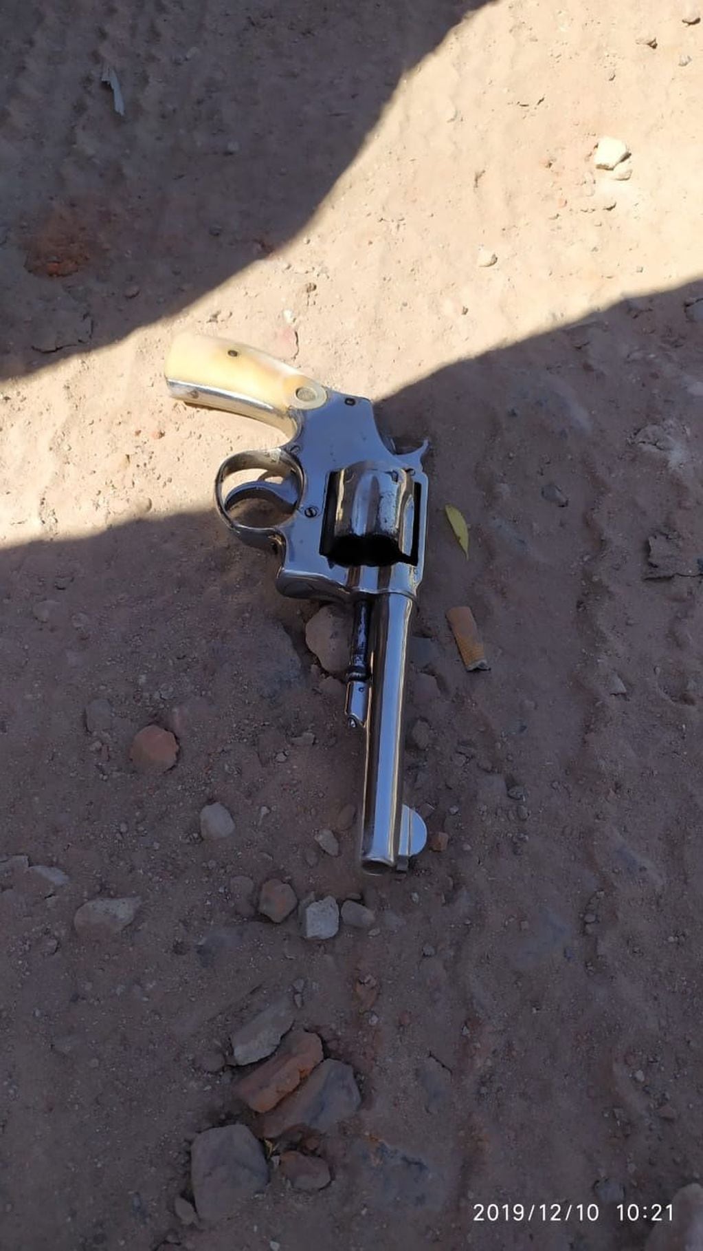 El revólver que utilizaron los delincuentes, calibre 38 (web).