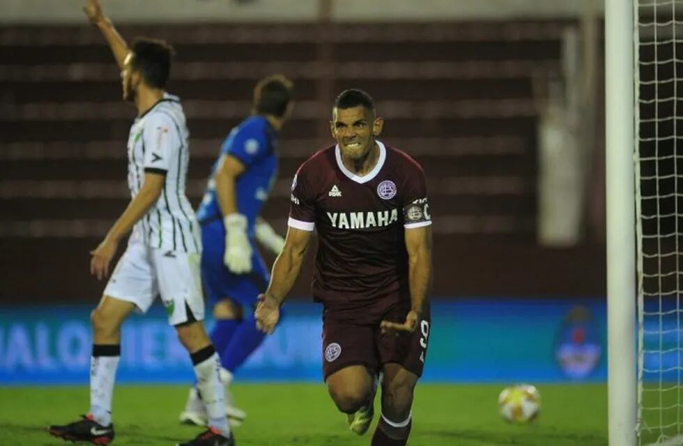 José Sand logró su sexto gol en siete partidos luego del regreso a Lanús.