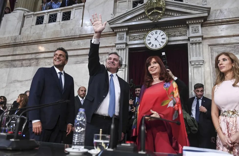 Alberto Fernández y Cristina Kirchner en la primera apertura de sesión legislativa del gobierno del Frente de Todos. Año 2020.
