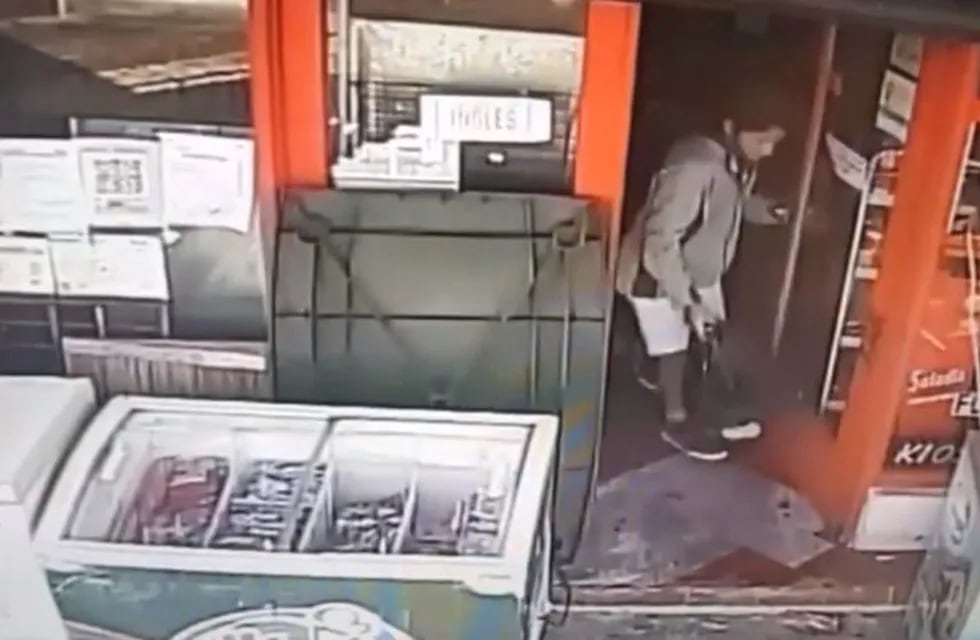 Otro menor de edad armado intentó robar un kiosco en La Plata