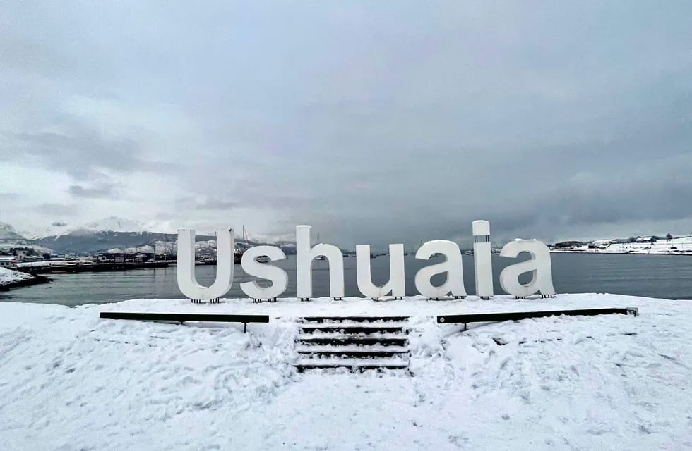 El famoso cartel de Ushuaia que da la bienvenida al "fin del mundo". (Foto: Agustina López)