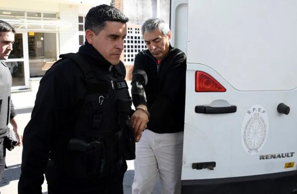 Traslado del comisario Mariano Valdés detenido (Juan José García)