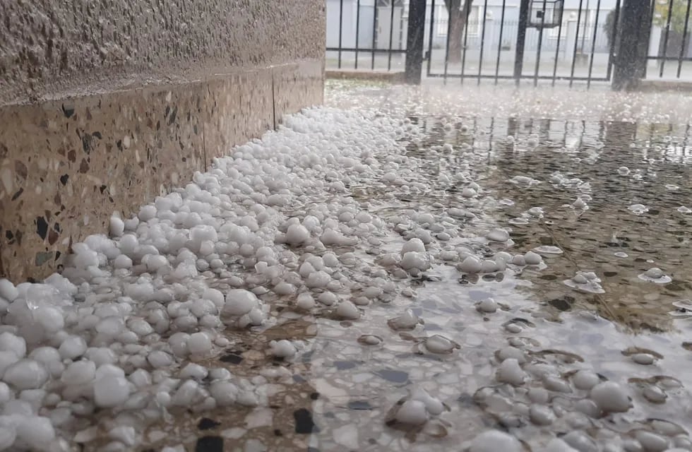 Alerta por ocasional caída de granizo en localidades de Córdoba.
