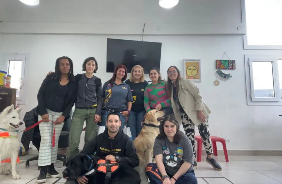 Terapia Asistida con Perros de la Municipalidad de Ushuaia recibió a Bocalan Argentina
