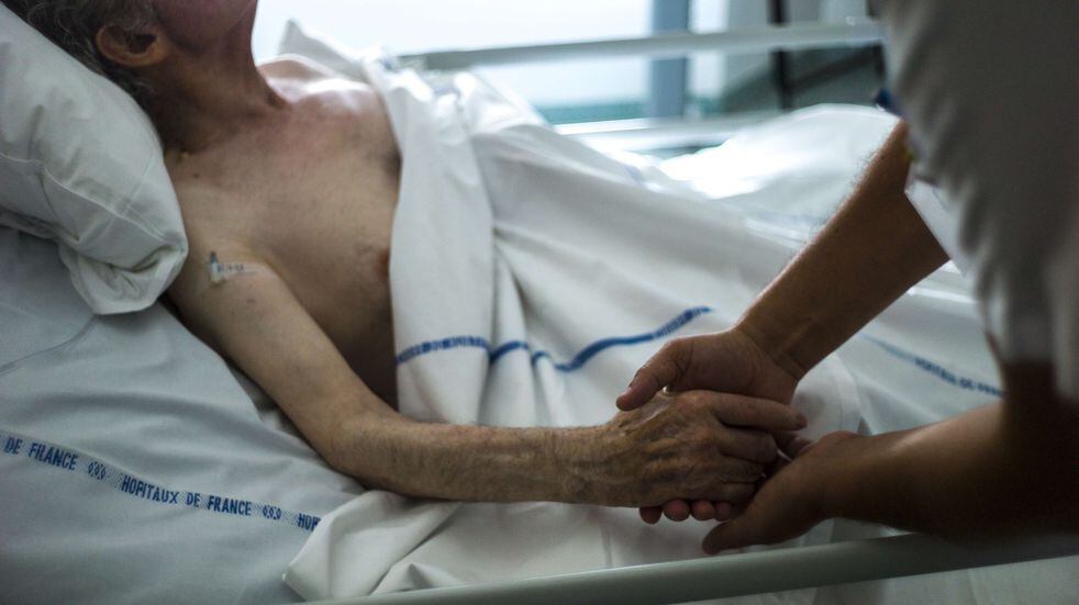 En Italia aprobaron el primer caso de eutanasia en la historia de ese país.