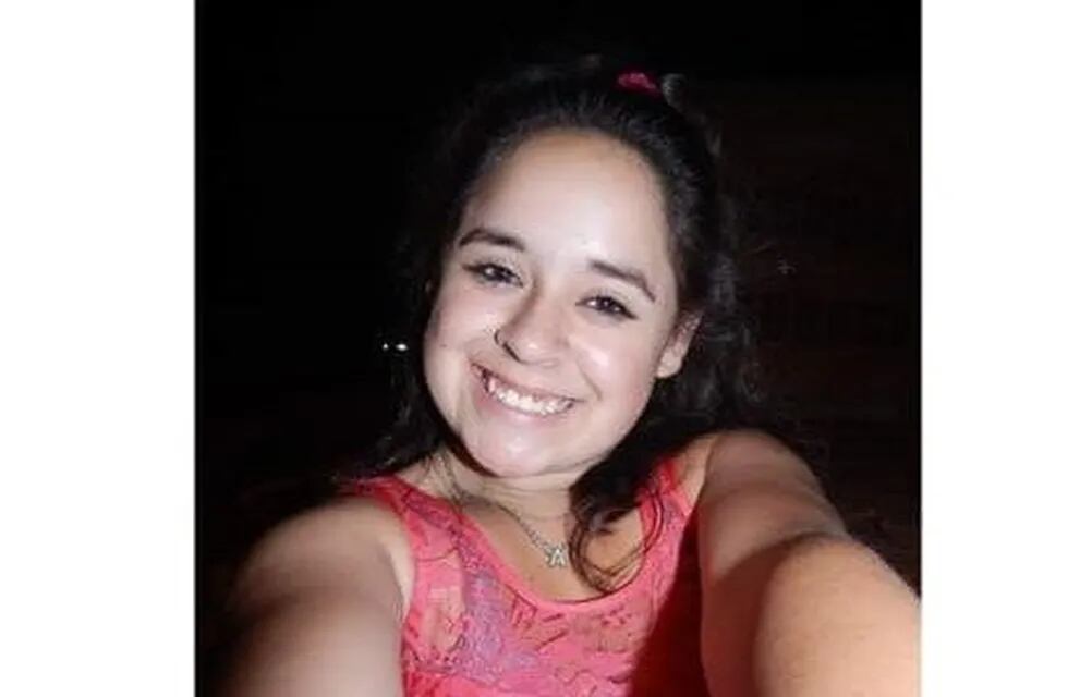 Buscan a una menor de 15 años que falta de su casa