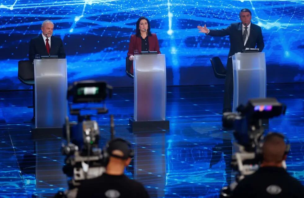 Los tres candidatos presidenciales, en el debate televisivo.