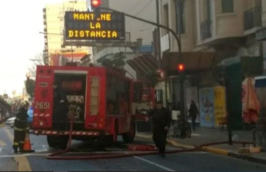Incendio en un restaurante en avenida Cabildo