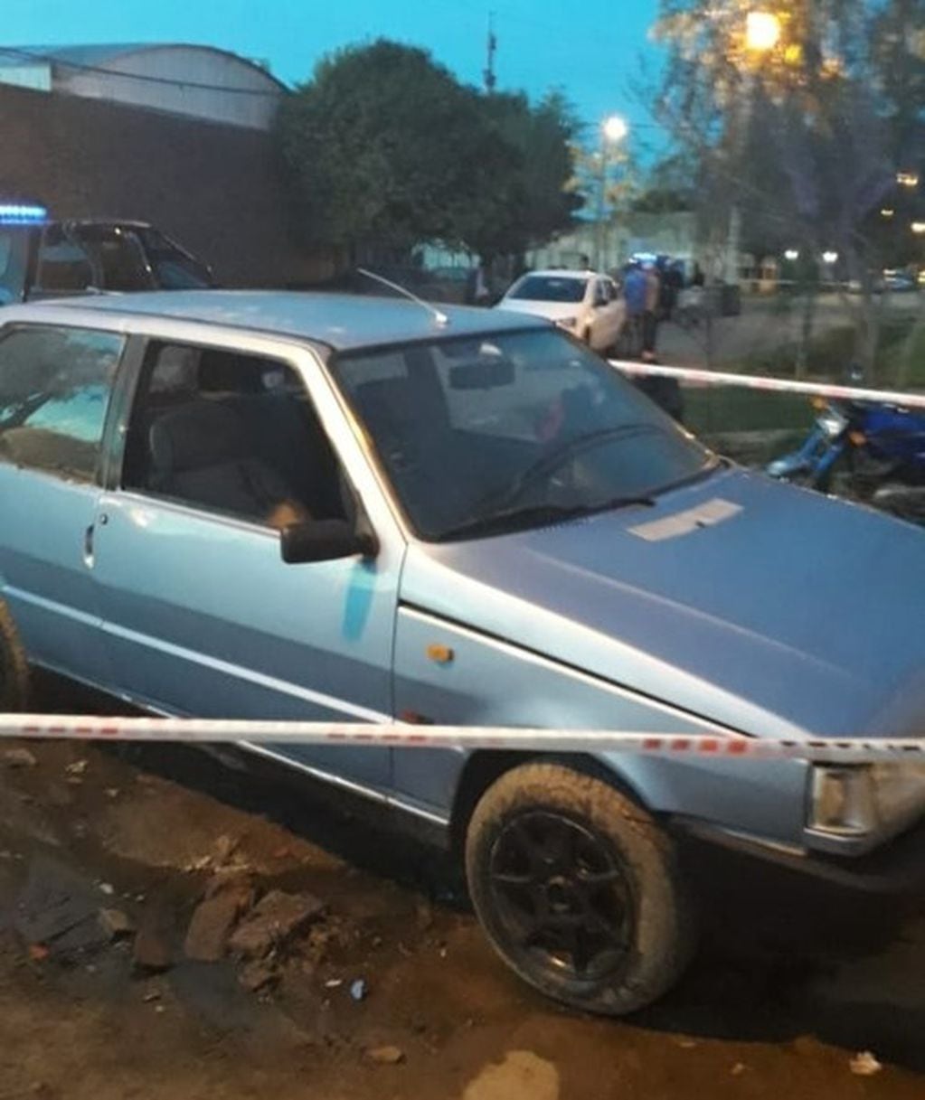 El joven fue baleado cuando circulaba en un Fiat Uno. (Baigorria Informa)