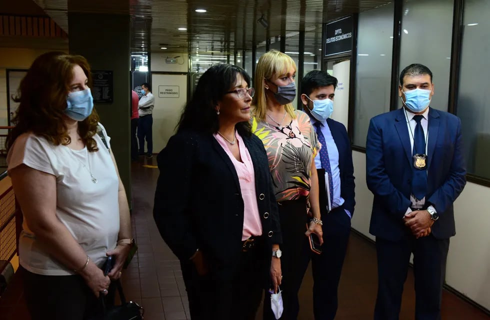 La fiscal Claudia Palacios imputó a Irina Lourdes Flehr y su pareja Leandro Moscarello, como partícipes necesarios del crimen del arquitecto Reynaldo Flehr.