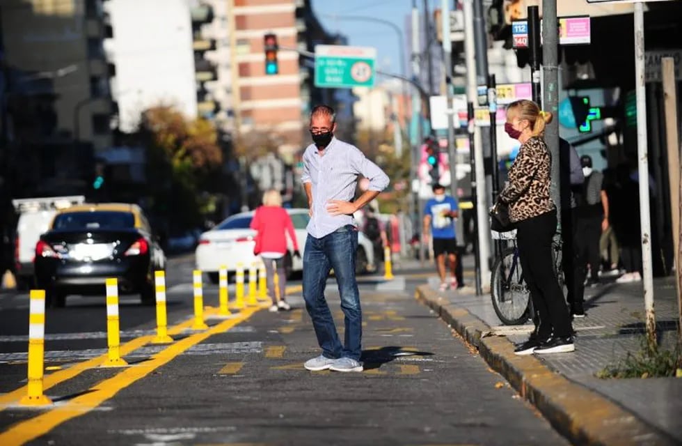 Nuevas zonas peatonales en la ciudad de Buenos Aires, inauguradas durante la cuarentena preventiva y obligatoria que rige por el coronavirus. (Clarín)