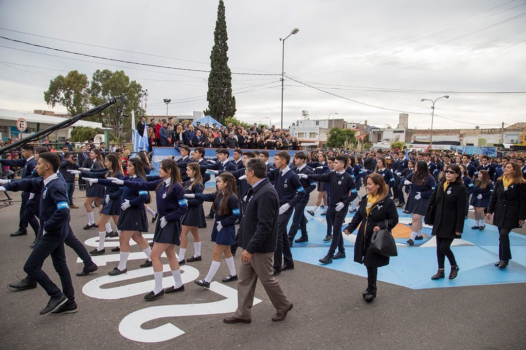 Desfile tradicional del 25 de mayo en San Luis