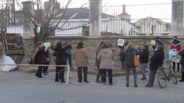 Seguidores de Rosa Torino se manifestaron en la entrada del penal de Villa Las Rosas
