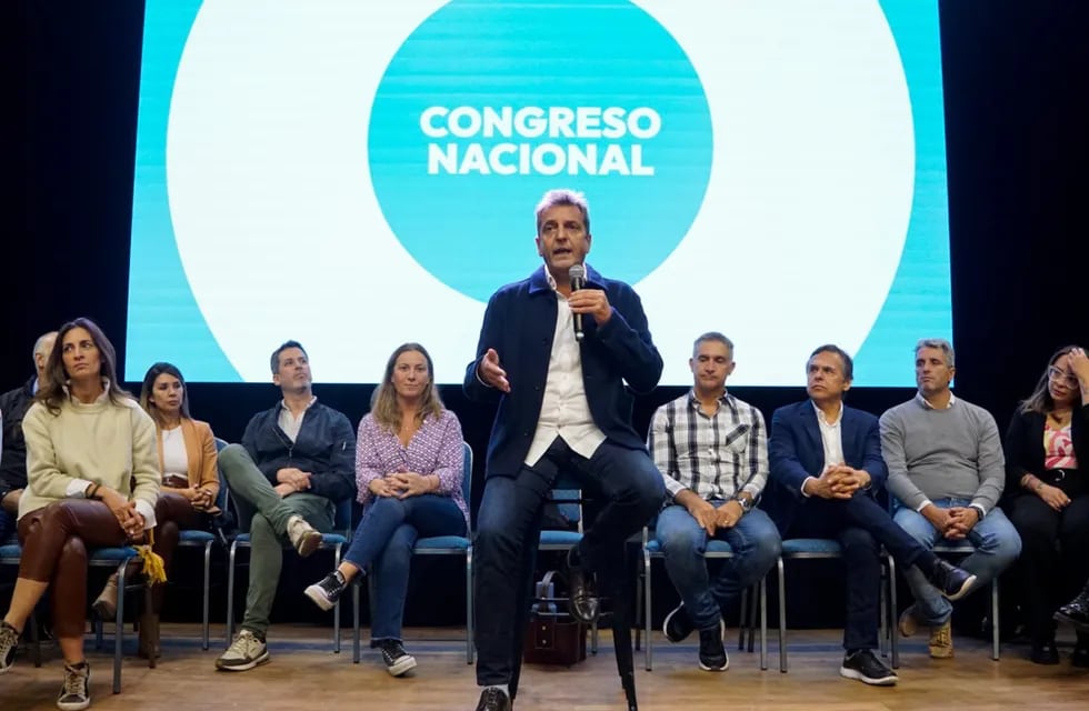 El massismo se defiende de las acusaciones del ex ministro de Economía, Martín Guzmán