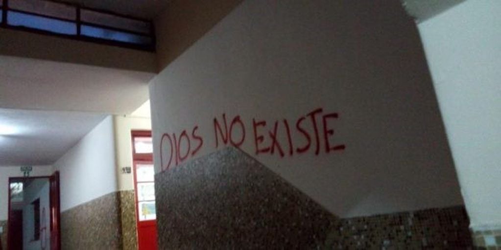 Vandalismo en una escuela de San Luis.