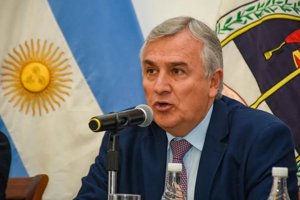 "Recibiendo a la Asamblea de Gobernadores del Norte Grande, Jujuy vuelve a hacer un nuevo aporte histórico a la construcción de un país justo y una República con futuro para todos los argentinos", dijo el gobernador Morales.