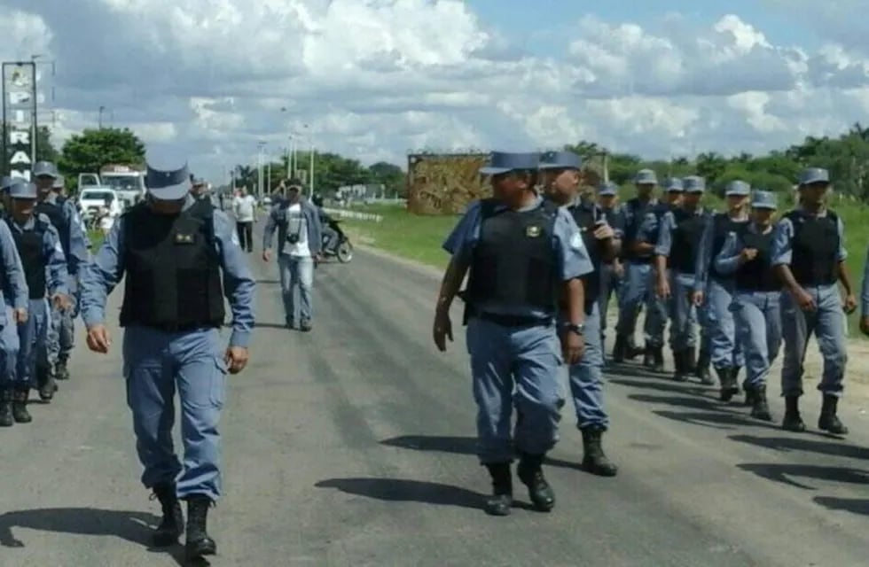 La policía de la provincia envió gran cantidad de efectivos a diversos puntos de la provincia