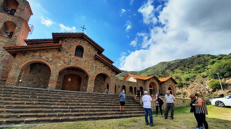 Iglesias de la provincia de San Luis. El Suyuque.