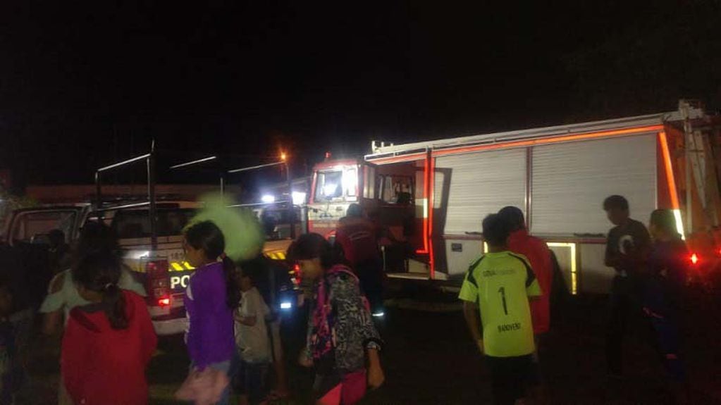 En Tartagal evacuaron a 19 personas