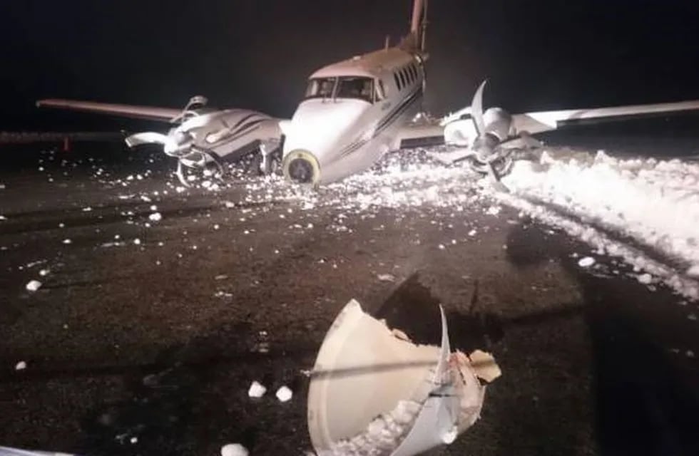 Despistó un avión privado en el aeropuerto de Bariloche: no hay heridos.