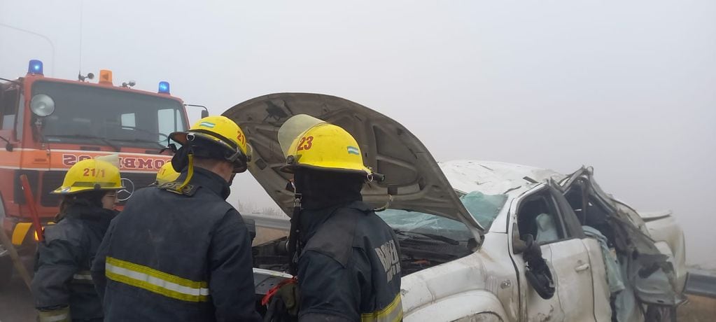 Vuelco de una camioneta en Autopista 19 Arroyito