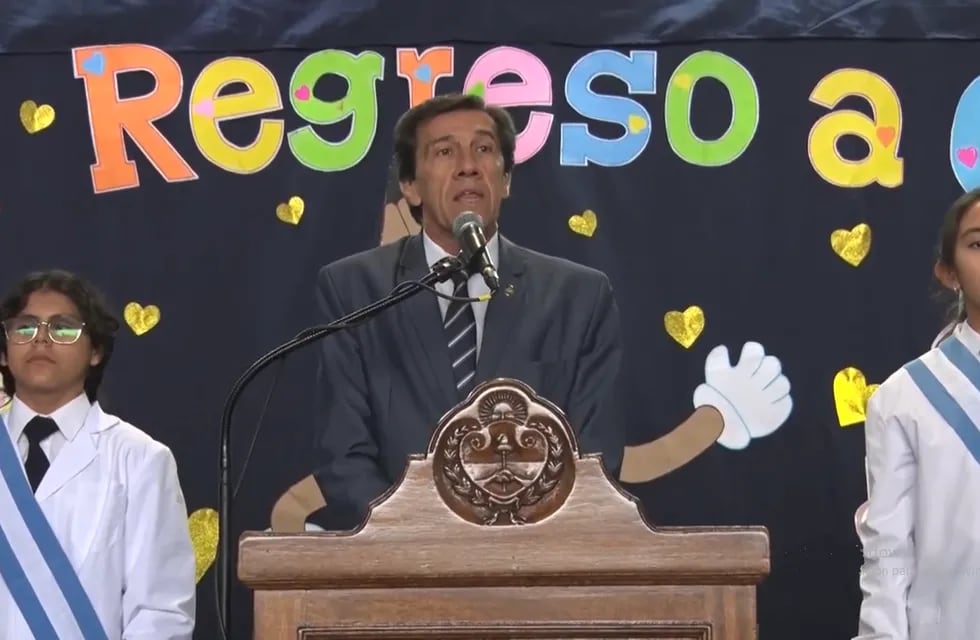 El gobernador Carlos Sadir declaró inaugurado el ciclo lectivo 2024 en Jujuy este lunes.