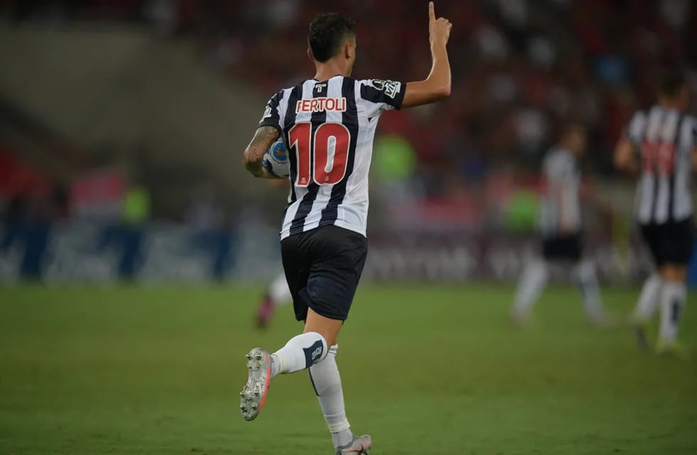 Héctor Fértoli se repone de su lesión. Punto alto en la clasificación a octavos por la Copa Libertadores. (Prensa Talleres)