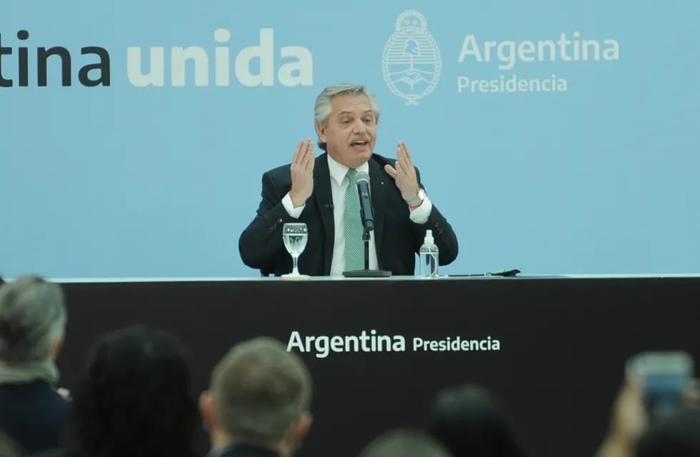 Alberto Fernández a los textiles por sus precios y aseguró que "Argentina vive los dos peores años de su historia". 
(Foto: Clarín)