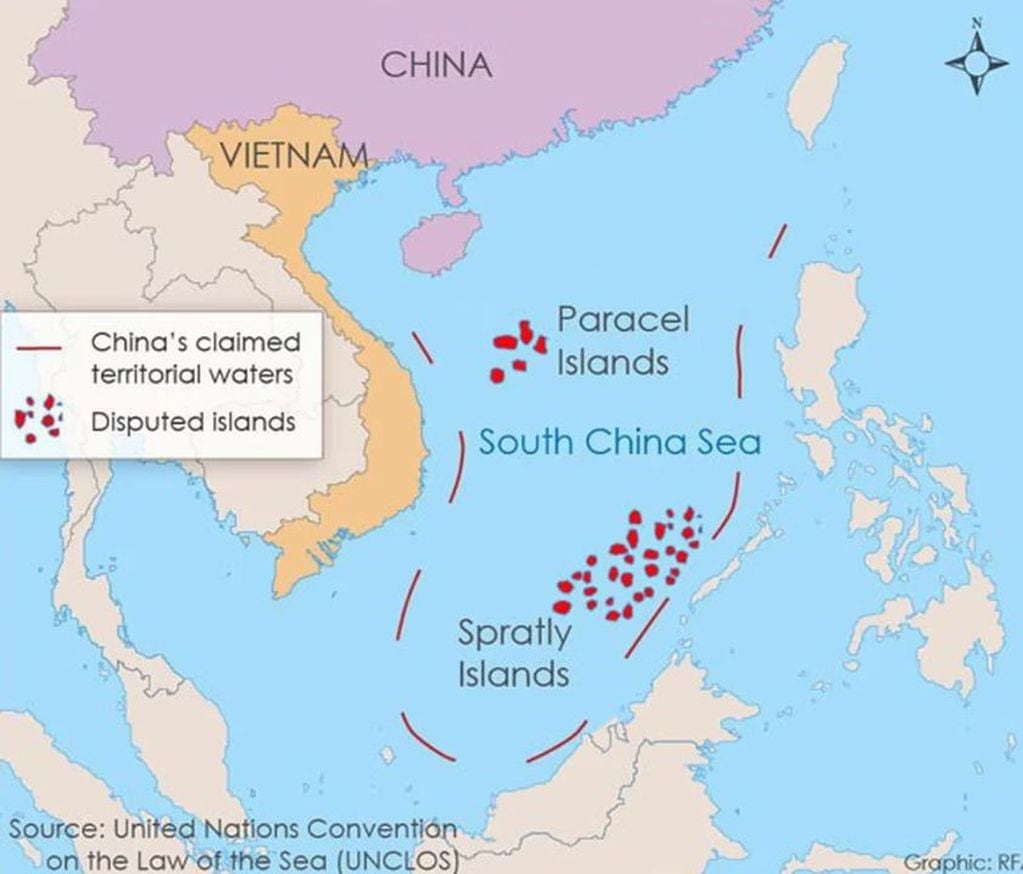 "La línea de las nueve rayas" se utiliza en los mapas chinos para ilustrar sus reivindicaciones sobre vastas zonas del Mar de China Meridional (llamado Mar del Este en Vietnam)