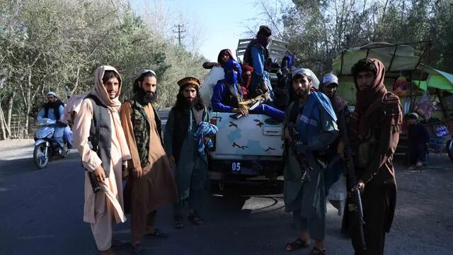 Los talibanes toman el control de Herat, Afghanistan.